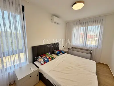 Penthouse 67 m², Petrčane - pogled na more i krovna terasa - 12