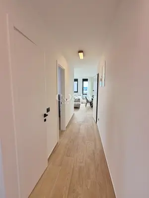Penthouse 67 m², Petrčane - pogled na more i krovna terasa - 14