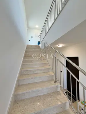 Penthouse 67 m², Petrčane - pogled na more i krovna terasa - 15