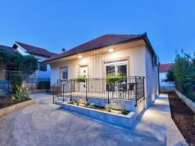 ZADAR, MELADA, Trosobna villa za dugoročan najam, 90 m²