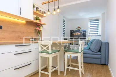 Stan 55 m², Špansko - 2,5 soban, lođa i spremište