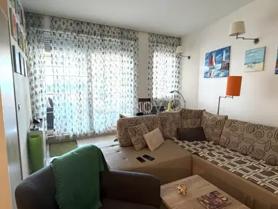 Split, Žnjan, comfortable 2-room apartment with garage