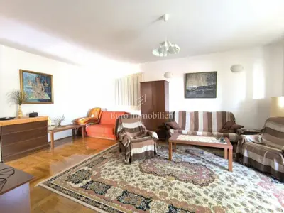 House 384 m², Malinska - 3 residential units - 3
