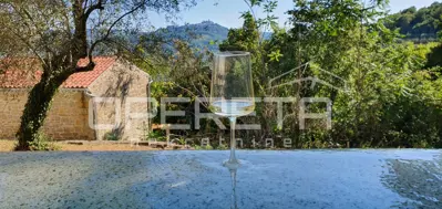 Prodaja, Kuća, Motovun, Motovun, Samostojeća, 220 m² - 2