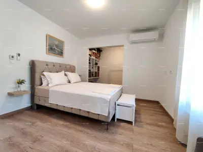 Kuća 200 m², Banjole, 400 m od mora i bazen - 11