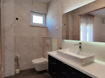 Kuća 200 m², Banjole, 400 m od mora i bazen - 10