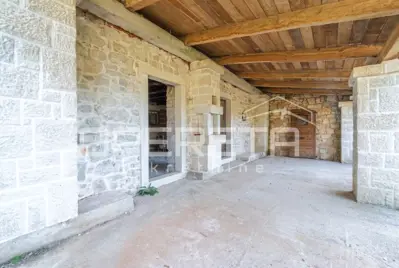 Kamena kuća 349,7 m², Žbandaj kraj Poreča - bazen i wellness - 7