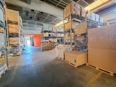 Proizvodno skladišni prostor 2 235 m², Solin - pristup šleperima - 4