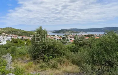 Ražanj, građevinsko zemljište s pogledom, prodaja