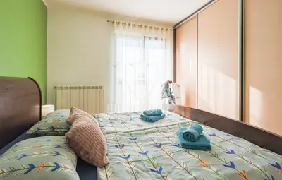 Kuća 320 m², Svetvinčenat - bazen i dvije stambene jedinice - 13