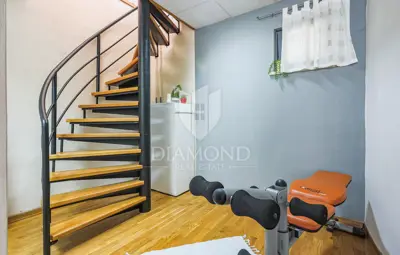 Kuća 320 m², Svetvinčenat - bazen i dvije stambene jedinice - 22