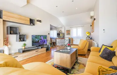 Kuća 320 m², Svetvinčenat - bazen i dvije stambene jedinice - 3
