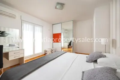 Villa 240 m², Split - Pool und Natur - 11