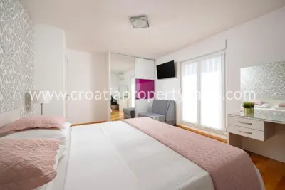 Villa 240 m², Split - Pool und Natur - 8