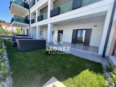 Apartment in Novigrad, new construction 500 m from the sea, furnished
