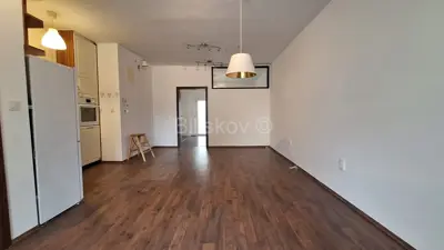 Poslovni prostor 45 m², Kajzerica, uredski prostor u prizemlju - 3