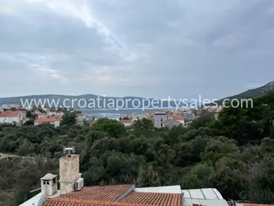 Apartmanska kuća, Trogir, 300 m od mora i centra mjesta