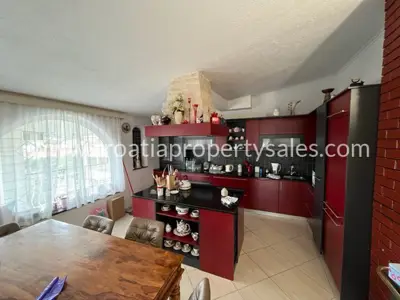Apartmanska kuća, Trogir, 300 m od mora i centra mjesta - 9