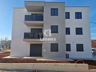 Wohnung 67 m², Umag - Neubau in der Nähe des Zentrums und des Meeres