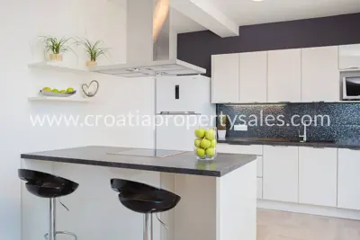 Villa 410 m², Rogoznica, in der Nähe des Strandes und Meerblick - 6