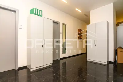 Commercial property for rent in Trnje, 487 m² - 2