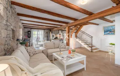 Haus zum Kauf in Vošteni, 106 m² - 2