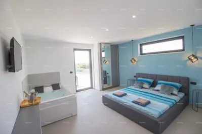 Villa 283 m², Peroj, quiet dead-end street and privacy - 8