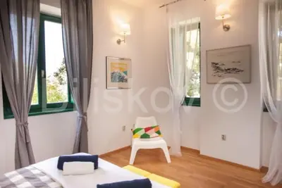 Šibenik, centar, stambeno poslovni objekat - 21