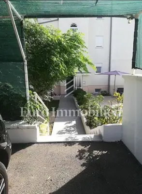 House with 10 apartments and sea view, Petrčane - 7