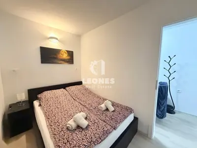 Renovated apartment with a garden near the sea in Novigrad - 5