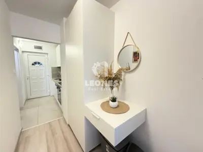 Renovated apartment with a garden near the sea in Novigrad - 10