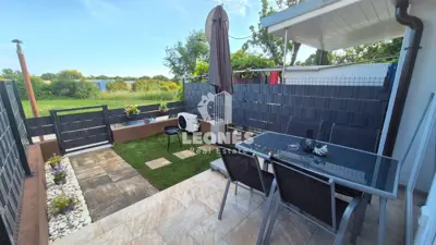 Renovated apartment with a garden near the sea in Novigrad - 15