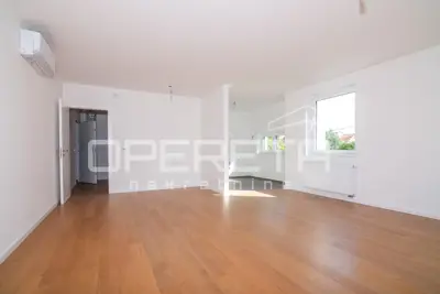 Stan 75 m², Maksimir - trosoban, balkon i 2 parkirna mjesta - 11