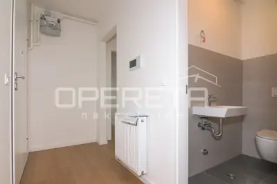 Stan 75 m², Maksimir - trosoban, balkon i 2 parkirna mjesta - 12