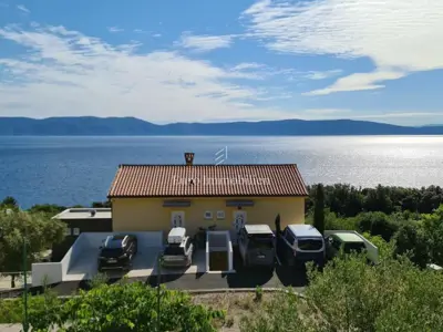 House for sale in Labin, 438 m²