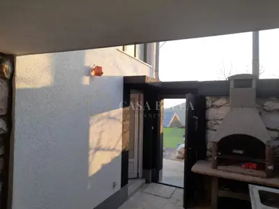 Kuća u Bribiru, 5 km od mora, nova fasada i krov - 13