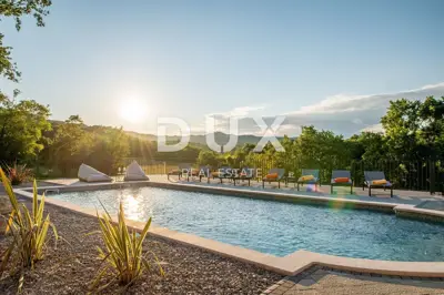 Villa 350 m², Labin - Blick ins Grüne und Privatsphäre - 3