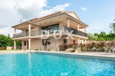 Villa 350 m², Labin - Blick ins Grüne und Privatsphäre - 13