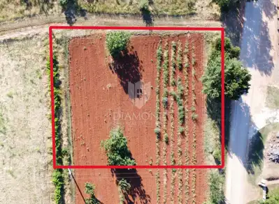 Baugrundstück 1.180 m², Poreč - Meerblick - 3