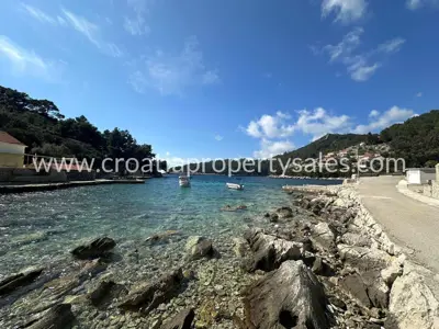 Baugrundstück 730 m², Insel Korčula - erste Reihe zum Meer