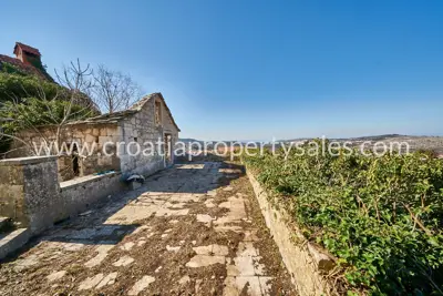 Old house 1,841 m², island of Brač - sea view - 5