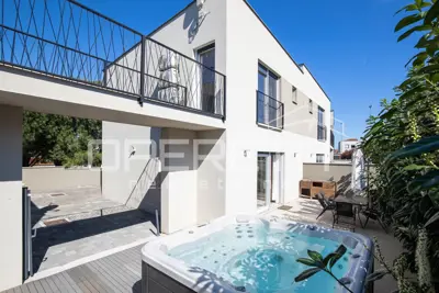 Terraced house 93 m², Valdebek, 2 parking spaces and garden