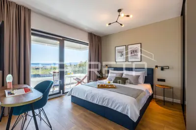 Haus zur Miete in Kaštel Stari, 260 m² - 14