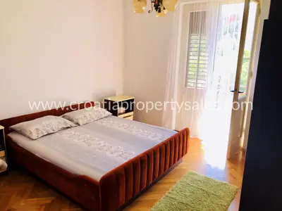 House, Brač, 140 m², 450 000 € - 3