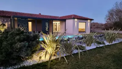 Luksuzno uređena villa s pomoćnim objektom, okolica Labina - 2