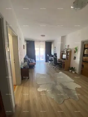 Haus 420 m², Veli vrh, nahe der Stadt und drei Wohnungen - 10