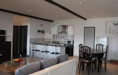 Kuća 550 m², Maslenica - prvi red do mora - 2