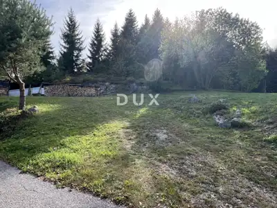 Building land 1,209 m², Vrbovsko - flat plot