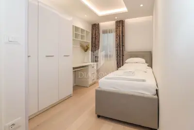 Villa 248 m², Rovinj - heated pool and summer kitchen - 20