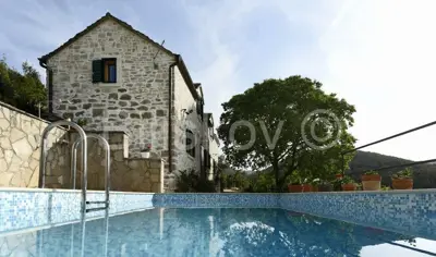 Brač, Dol, prodaja samostojeća kuća, bazen - 5